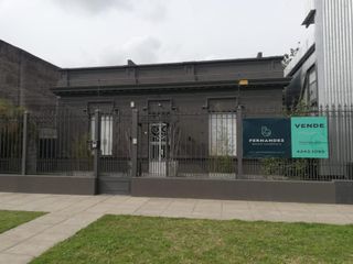 Foto 1 de Casa de estilo en venta Temperley
