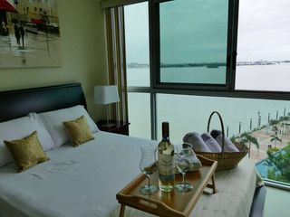 Suites y Habitaciones Full amobladas Puerto Santana Torres Bellini Riverfront Hotel Wyndham EcuSuites