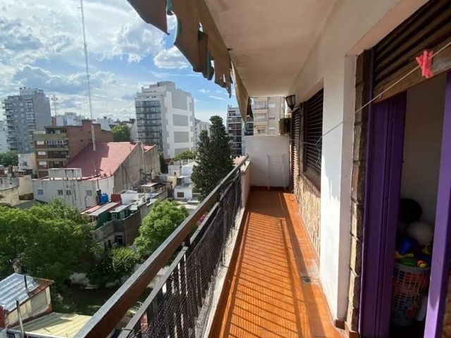 Venta Amplio Semipiso En Flores