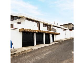 Foto 9 de En venta casa y terreno ideal para hostería u hotel