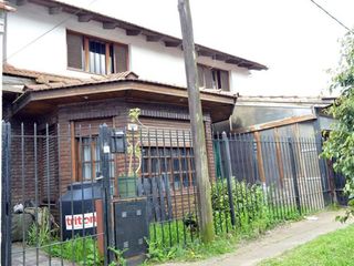 Casa en venta - 5 Dormitorios 2 Baños 1 Cochera - 300Mts2 - Ringuelet [FINANCIADA]
