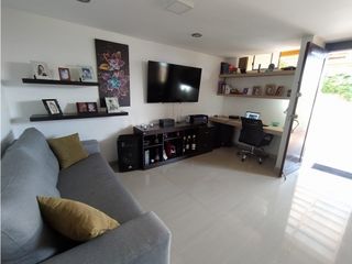 Foto 2 de CASA UNIFAMILIAR EN VENTA AMAZONIA BELLO