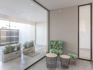Venta Departamento de 4 ambientes con balcon- La Perla Norte- MDQ