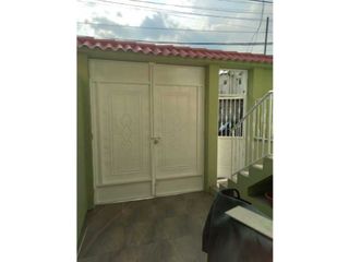 Foto 2 de Vendo Amplia Casa en ciudadela Mirador del Norte