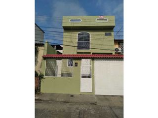 Foto 1 de Vendo Amplia Casa en ciudadela Mirador del Norte