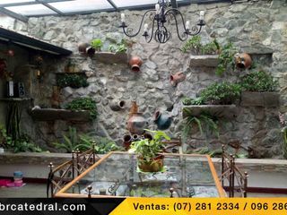 Villa Casa Edificio de venta en Urb. Los Hornos - Ordoñez Lasso  – código:7633