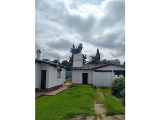Foto 2 de VENTA-CASA 3 DORMITORIOS-PILETA VILLA DEL TOTORAL