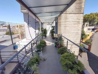 VENTA TRIPLEX NUÑEZ 4 AMBIENTES COCHERA  TERRAZA