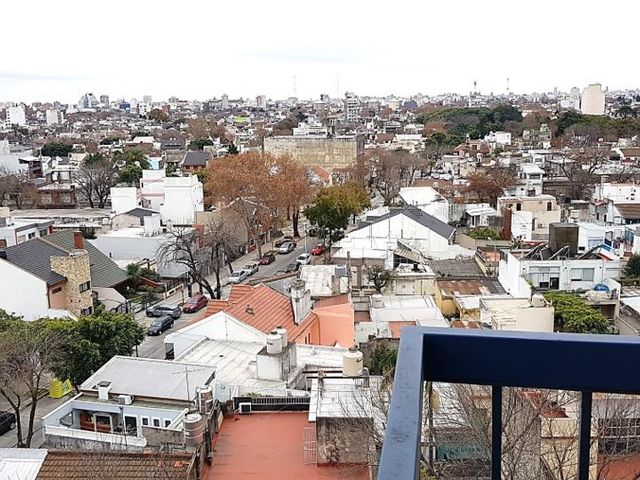 Venta 3 amb con vista abierta y cochera Villa Real CABA - nuevo valor!