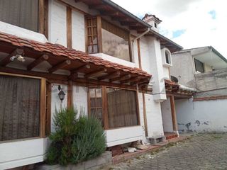 Foto 22 de En venta casa estilo Rustico Monteserrin