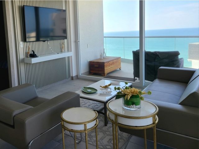 En venta hermoso departamento con vista al mar edf Mikonos