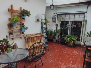 Casa PH en venta en Quilmes Centro