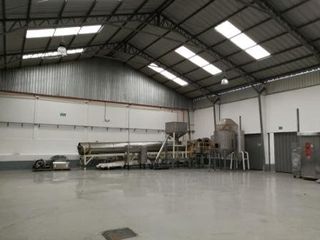 Foto 9 de VENTA GALPON INDUSTRIAL MEDIANO IMPACTO, NORTE DE QUITO, CARCELEN