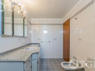 Foto 58 de Cálida casa en Lomas de Zamora con diseño funcional y entorno privilegiado