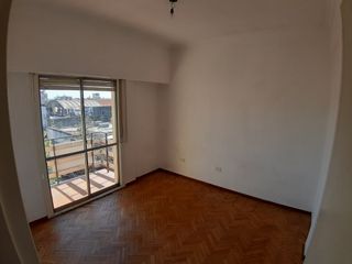 Foto 19 de Venta departamento 4 ambientes. Centro.