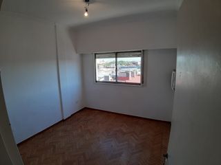 Foto 24 de Venta departamento 4 ambientes. Centro.