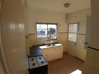 Foto 9 de Venta departamento 4 ambientes. Centro.