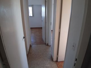 Foto 16 de Venta departamento 4 ambientes. Centro.