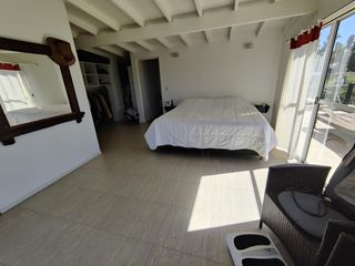 Casa venta alquiler 3 dormitorios San Isidro Labrador Villa Nueva con amarra