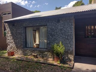 Foto 18 de CHALET DE 3 DORMITORIOS MODERNO - BOSQUE PERALTA RAMOS