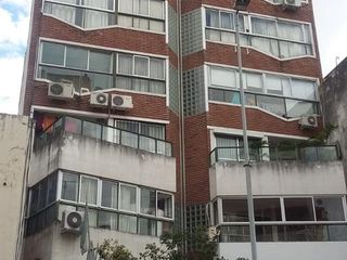 Foto 1 de Departamento un dormitorio externo con balcón posesión inmediata escritura inmediata Centro Córdoba