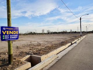 Foto 5 de VENTA Lote 300 m2 Barrio Semi-Privado &quotDistrito Moron" Maipu