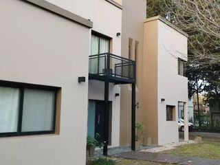 Foto 1 de Casa en venta en El Pato Country Club