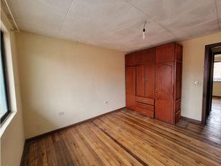 VENDO CASA SECTOR EL TIEMPO 114.000 CUENCA