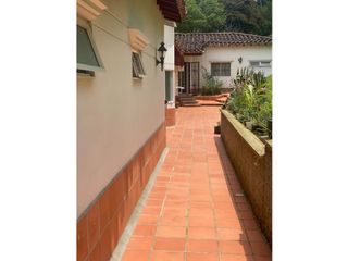 Venta de  casa independiente en El Poblado Medellín