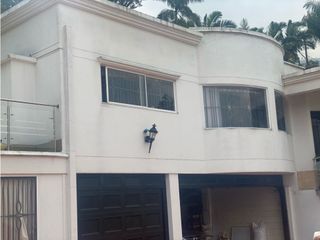 Venta de  casa independiente en El Poblado Medellín