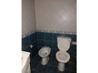 Foto 10 de AMPLIO DUPLEX 4 AMBIENTES EN ALQUILER