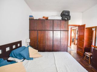 Casa en venta - 3 dormitorios 3 baños 1 cochera - 291,55mts2 - La Plata