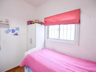 Casa en venta - 3 dormitorios 3 baños 1 cochera - 291,55mts2 - La Plata
