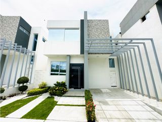 Foto 2 de CASAS EN URBANIZACIÓN TERRAZAS DE SANTA MARA EN MANTA