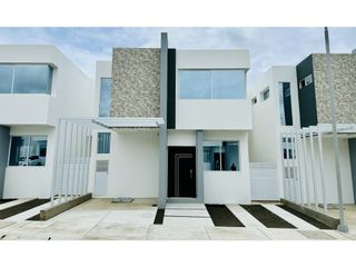 Foto 4 de CASAS EN URBANIZACIÓN TERRAZAS DE SANTA MARA EN MANTA