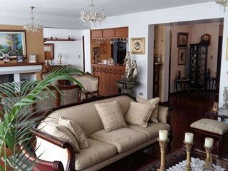 Foto 3 de Departamento de venta, Quito Tenis, 300 M2, piscina, gym, áreas verdes, $189.900