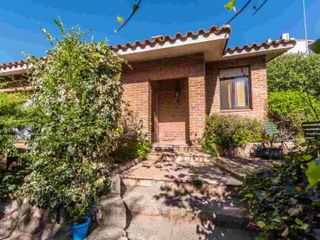 Hermosa Casa 3 dormitorios En el Golf de la cumbre