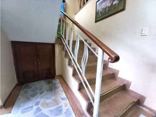 SE VENDE CASA COMERCIAL EN LA CASTELLANA
