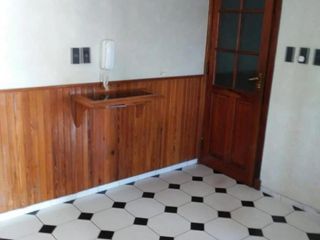Casa en venta - 4 Dormitorios 3 Baños - Cochera - 300Mts2 - Cañuelas