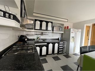 En Venta Penthouse 170M2 mas Terraza. La Carolina