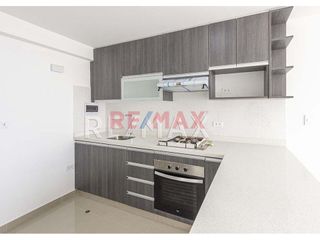 Foto 3 de Alquilo Lindo Mini Departamento Moderno – Av Laurel Rosa 269 Surquillo 📍 Excelente Ubicación Zona Residencial Tranquila