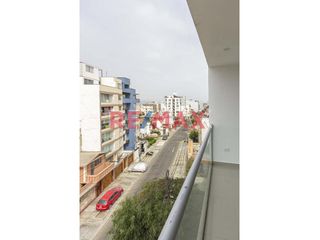 Foto 6 de Alquilo Lindo Mini Departamento Moderno – Av Laurel Rosa 269 Surquillo 📍 Excelente Ubicación Zona Residencial Tranquila
