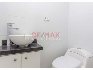 Foto 10 de Alquilo Lindo Mini Departamento Moderno – Av Laurel Rosa 269 Surquillo 📍 Excelente Ubicación Zona Residencial Tranquila
