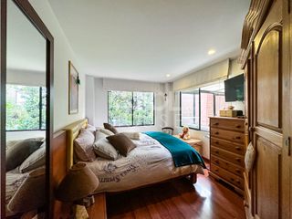 Apartamento con terraza en venta en Bosque de Pinos