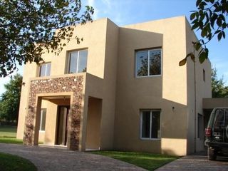 Casa en Venta en Septiembre, Escobar, G.B.A. Zona Norte, Argentina