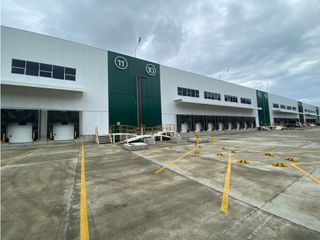 Foto 2 de *VA A DAULE BODEGA 2830 m² ideal centro de distribución y logística