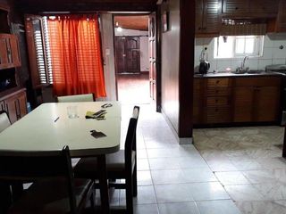 Foto 26 de PROPIEDAD EN BLOCK: LOCAL CON VIVIENDA Y DEPTO EN ITALIA  Y ALBERTI