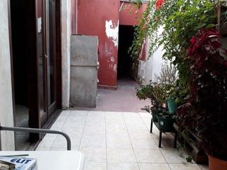 Foto 10 de PROPIEDAD EN BLOCK: LOCAL CON VIVIENDA Y DEPTO EN ITALIA  Y ALBERTI