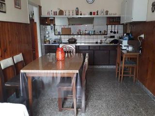 Foto 16 de PROPIEDAD EN BLOCK: LOCAL CON VIVIENDA Y DEPTO EN ITALIA  Y ALBERTI
