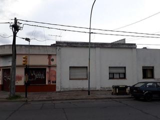 Foto 5 de PROPIEDAD EN BLOCK: LOCAL CON VIVIENDA Y DEPTO EN ITALIA  Y ALBERTI